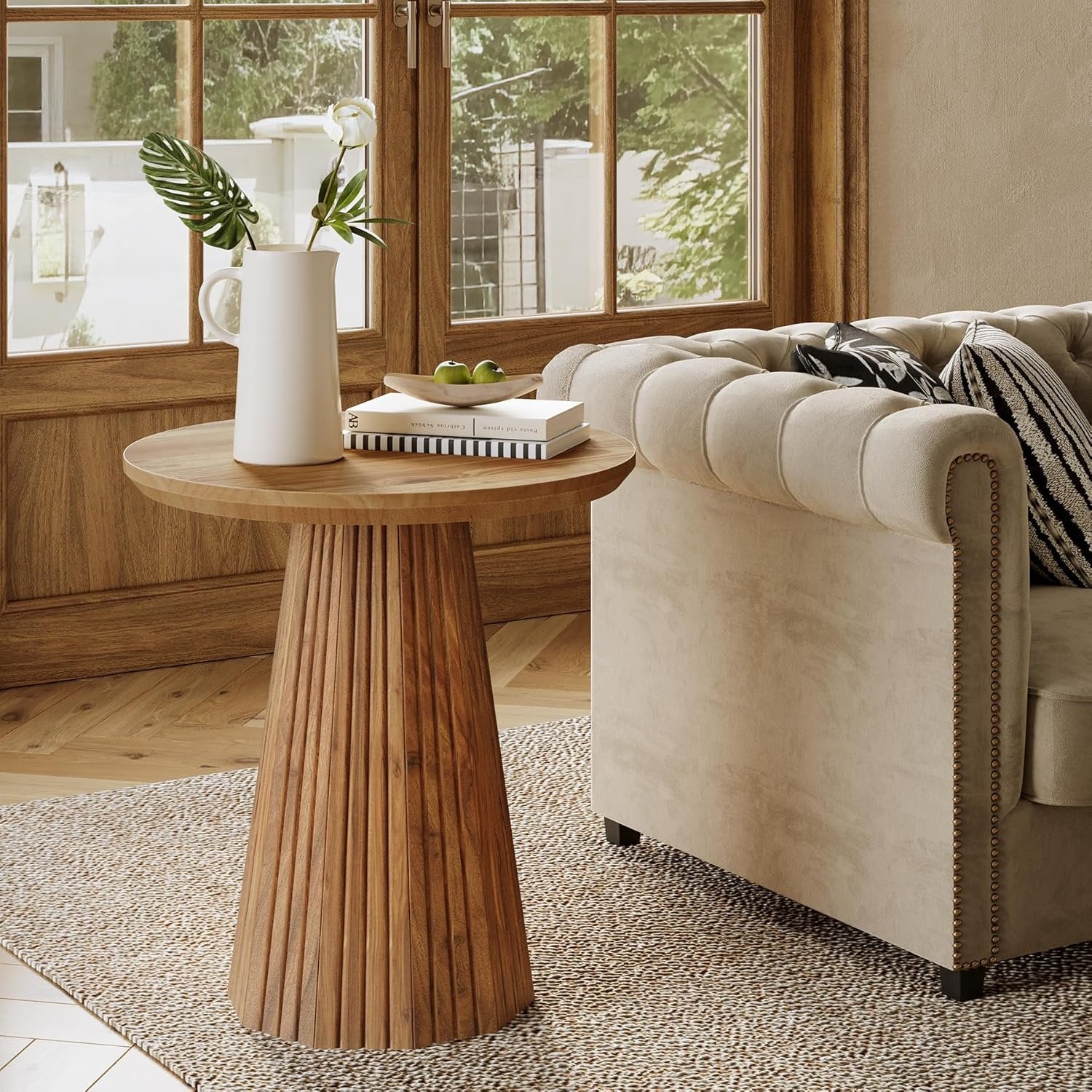 19" End Table, Solid Wood Round Pedestal Side Table with Fluted Base