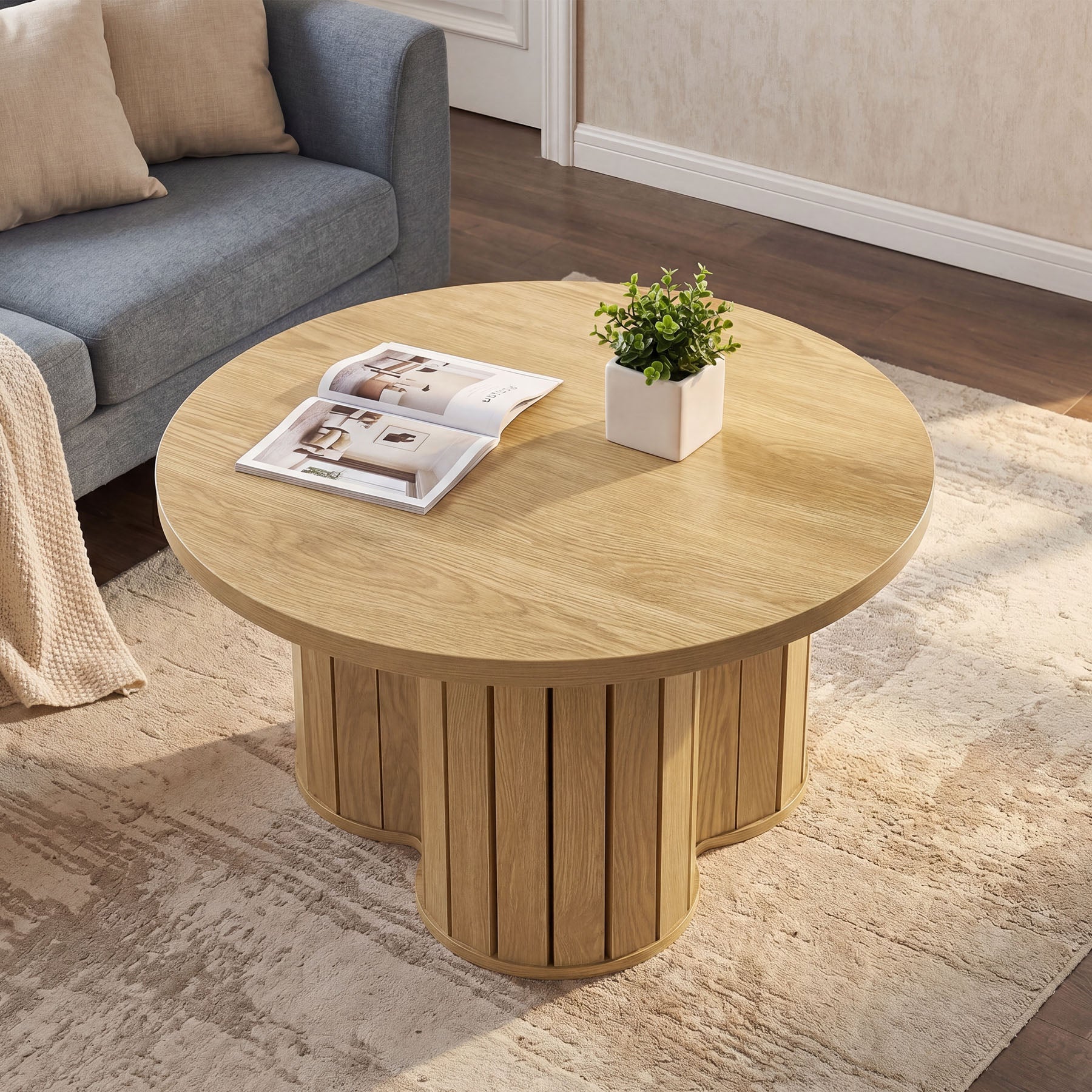 31.5" Circle Coffee Table, Small Accent Center Table with Three-lobed Grille Base for Living Room