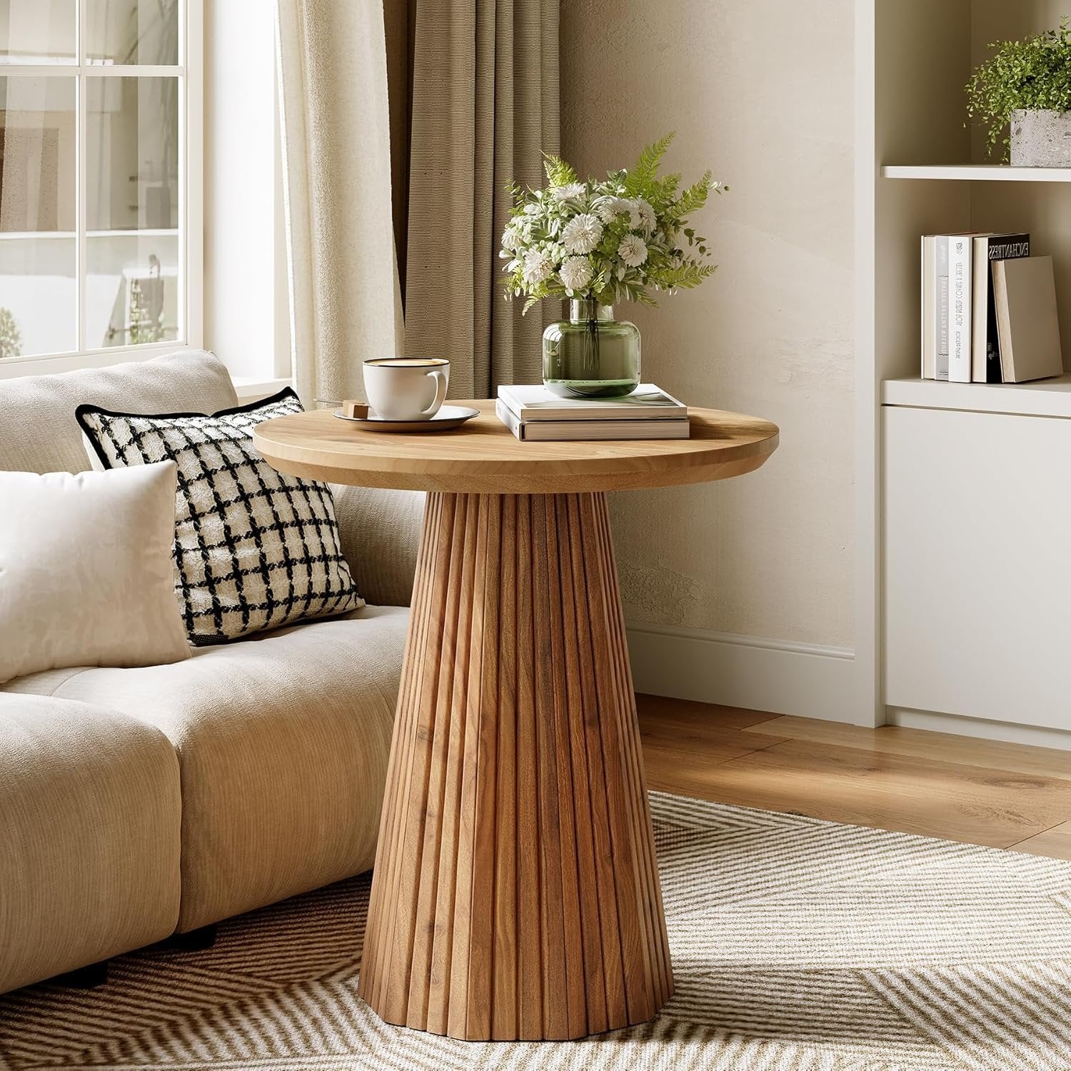 19" End Table, Solid Wood Round Pedestal Side Table with Fluted Base