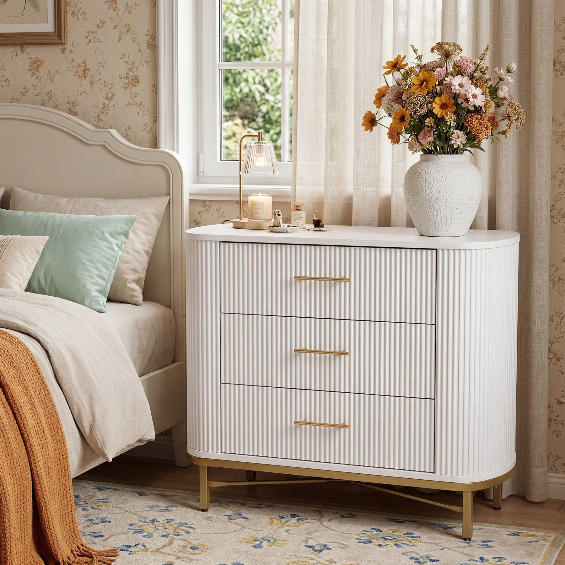 31.5” W Nightstand with 3 Drawers, Modern Bedside Table for Bedroom