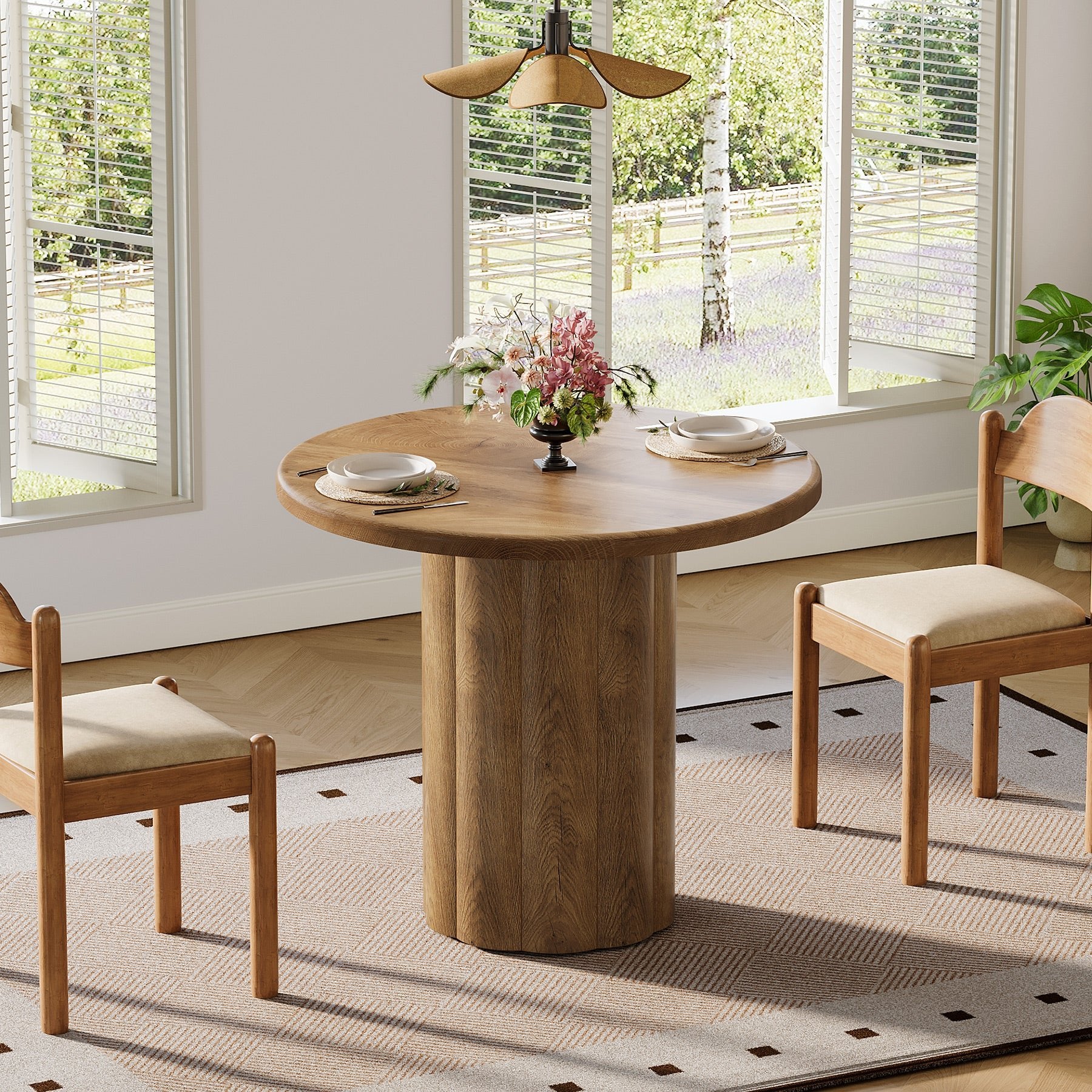 31.5" Dining Table, Small Round Kitchen Table with Sturdy Base for 2-4