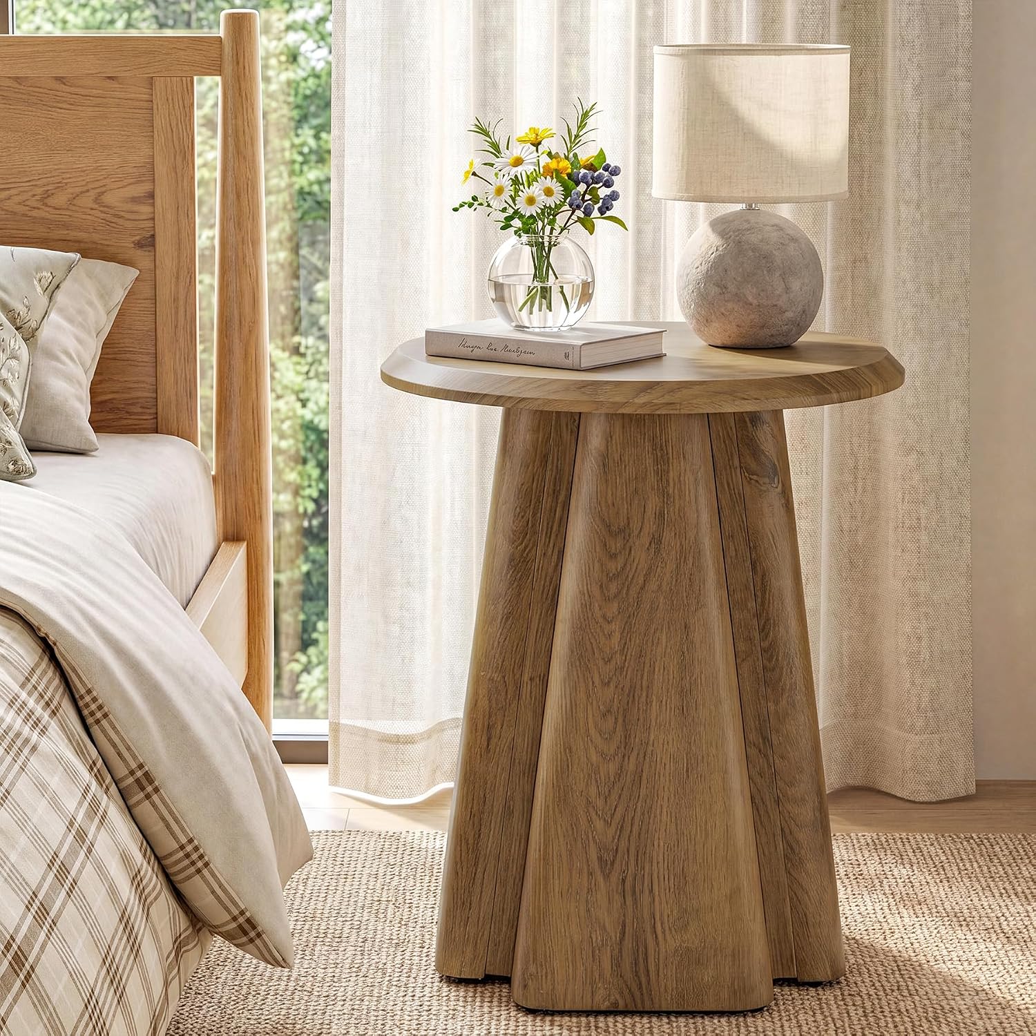 23.6" Round End Table, Modern Accent Side Table with Fluted Pedestal Base