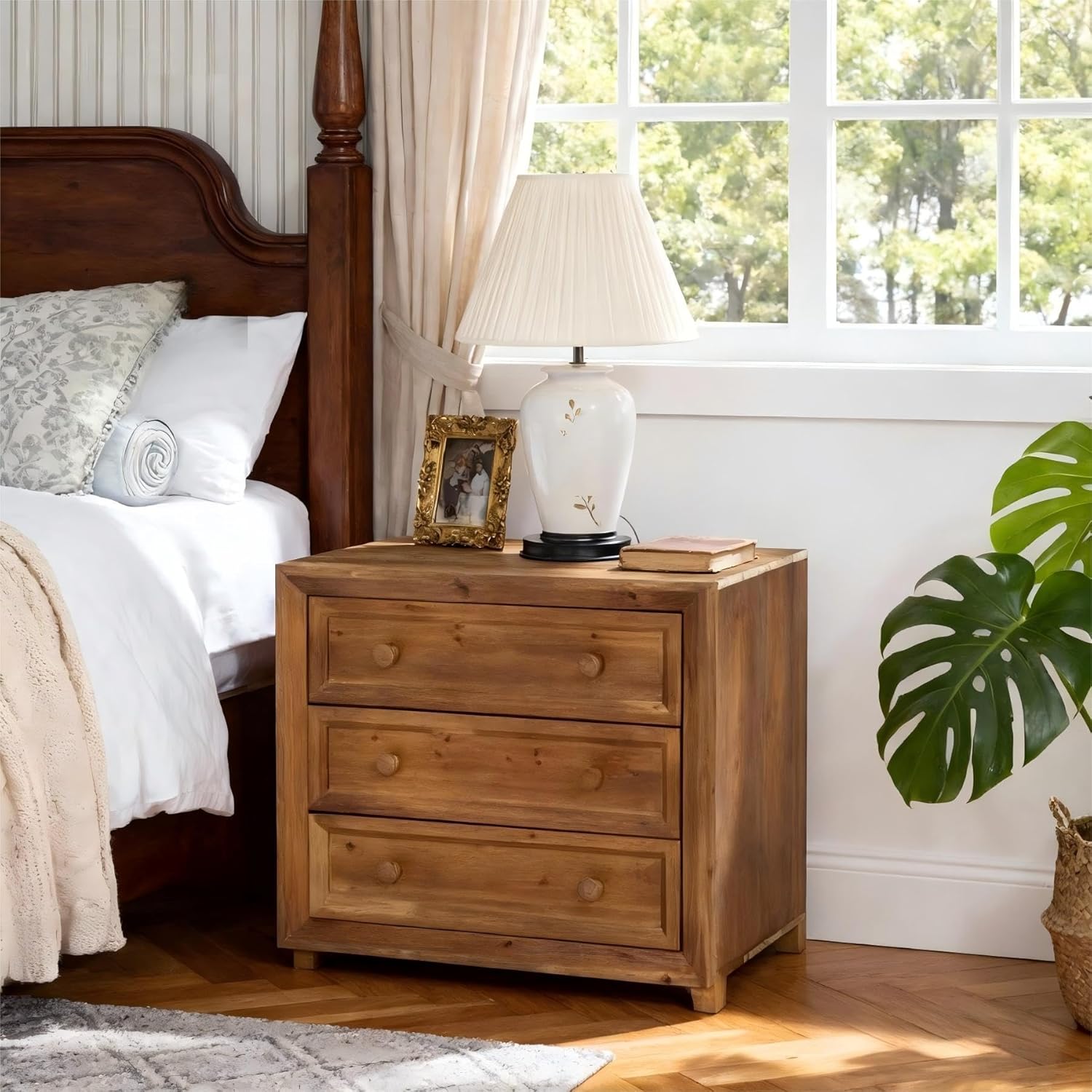 31.5" Wide Nightstand, Solid Wood Bedside Table with 3 Drawers